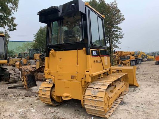 รุ่นเดิมของญี่ปุ่น มินิ บูลโดเซอร์มือสอง Caterpillar D5C XL ใช้งานได้อย่างมั่นคง