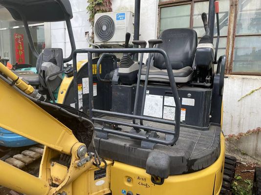 โคมาตซู PC20MR-2 คราว์เลอร์ มอนท์ excavator แท้ญี่ปุ่นทํางานในสวน