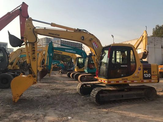 ประหยัดพลังงาน ใช้ Komatsu PC130 6 Crawler ความมั่นคงสูง สีเดิม