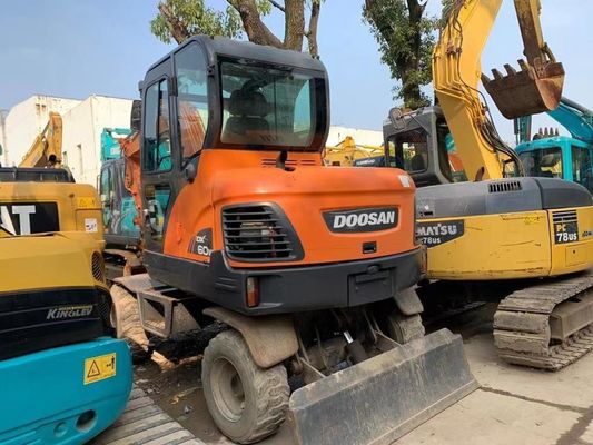 เครื่องขุดล้อมือสอง Doosan DX60W ในสภาพดีเยี่ยม/ เครื่องขุดล้อมือสอง Doosan Mini สําหรับขาย