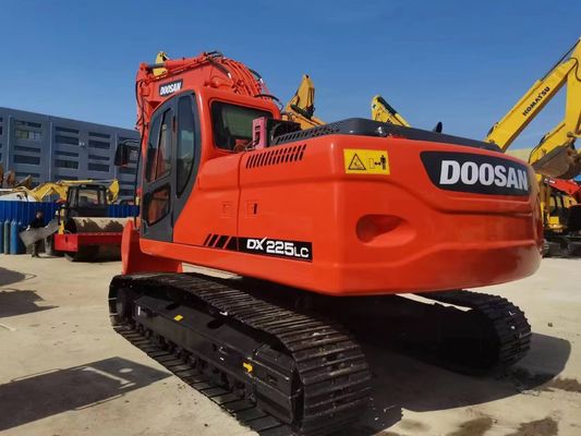 ของเกาหลีเดิม เครื่องขุดขนาดเล็กมือสอง Doosan DX225LC เครื่องขุดมือสอง Doosan