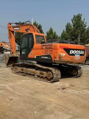 สีเดิม ใช้ Doosan DX225LC-9C เครื่องขุด Crawler ในสภาพดีเยี่ยม