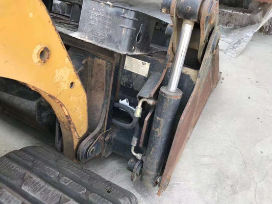 CAT 247B2 เครื่องบรรทุกสกิ๊ดสเตียร์มือสอง เครื่องบรรทุกสกิ๊ดสเตียร์ที่ใช้ได้นาน CAT
