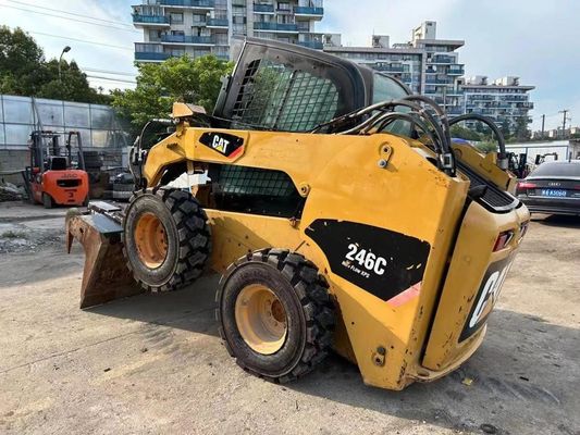 CAT 246C สีเดิม ใช้เครื่องชะนันสกิ๊ดสเตียร์โลเดอร์ ความปลอดภัยและความแม่นยํา ในสภาพดี