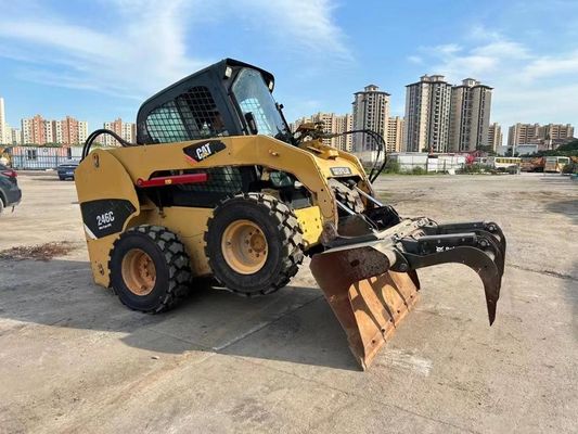 CAT 246C สีเดิม ใช้เครื่องชะนันสกิ๊ดสเตียร์โลเดอร์ ความปลอดภัยและความแม่นยํา ในสภาพดี