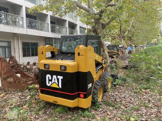 การทํางานที่ประสิทธิภาพ ใช้ CAT 226B สกิดสเตียร์โหลดอัตโนมัติ