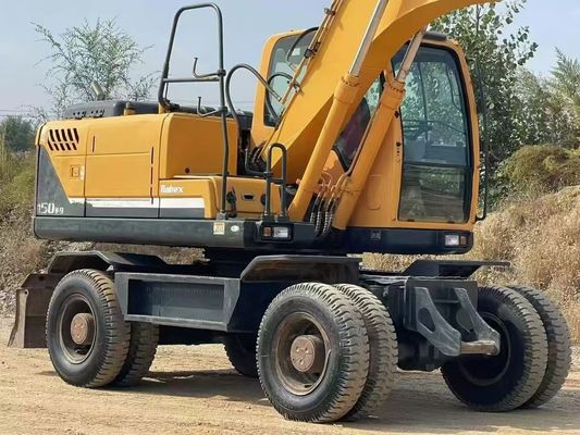Hyundai R150W-9 เครื่องขุดล้อมือสอง 2015 ความแม่นยําสูงสําหรับการก่อสร้าง