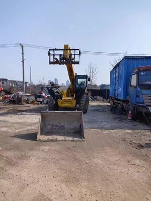 สีเดิมใช้ Telescopic Handlers XCMG XT680-170 การทํางานที่มั่นคง