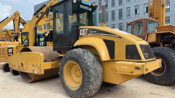 สีเดิม ใช้ Caterpillar CS-683E โรลเลอร์ถนนกลองเดียว สภาพดีเยี่ยม