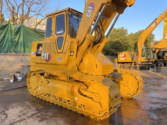 สีใหม่ ใช้ Caterpillar 973 Crawler Loader สภาพดี