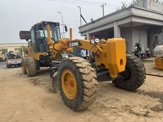 6 Drive Motor Grader 2023 ปีที่ใช้ XCMG GR2153 Motor Grader ประหยัดเชื้อเพลิงสําหรับการก่อสร้าง