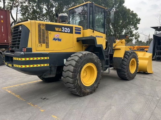 รถตักล้อยาง Komatsu WA320-5 ปี 2011 ญี่ปุ่นมือสอง สภาพดีเยี่ยม