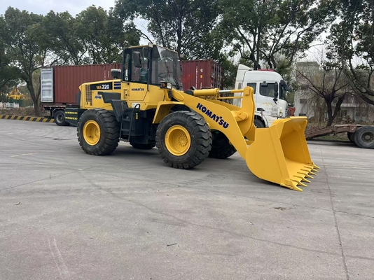 รถตักล้อยาง Komatsu WA320-5 ปี 2011 ญี่ปุ่นมือสอง สภาพดีเยี่ยม