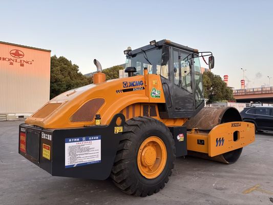รถบดอัดแบบลูกกลิ้งเดี่ยว XCMG XS223J ใช้งานง่ายและสภาพดี