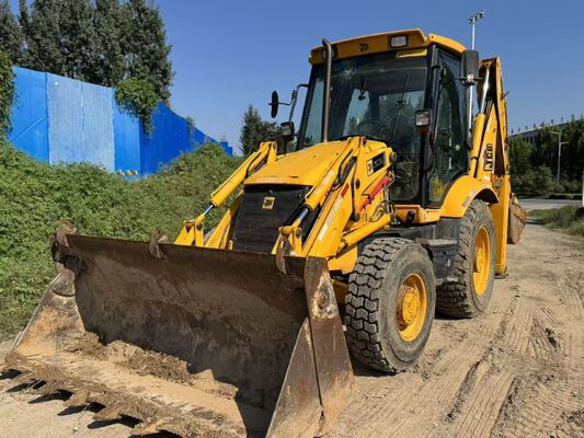รถขุดตักหลังขุด JCB 3CX สีเดิม ขับเคลื่อน 4 ล้อ มือสอง